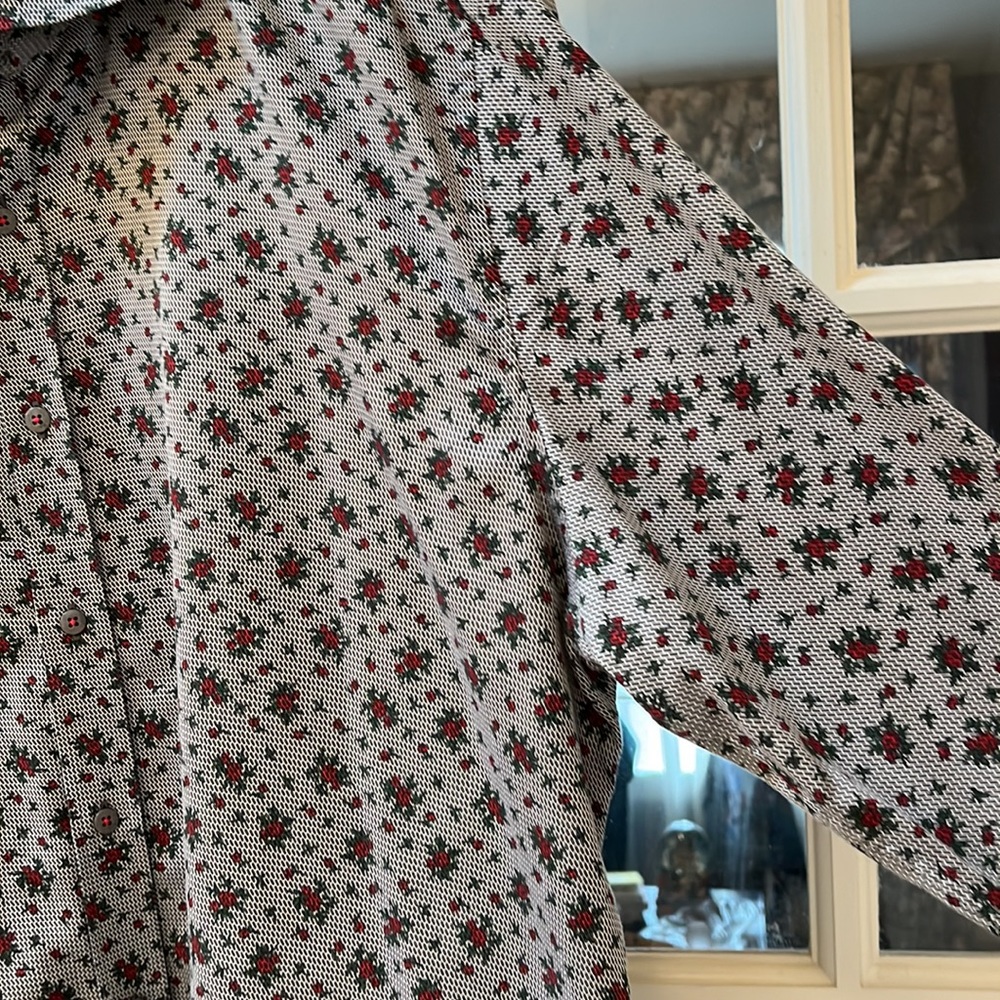 Grey Robert Graham Button Down With Rosette Patte… - image 4